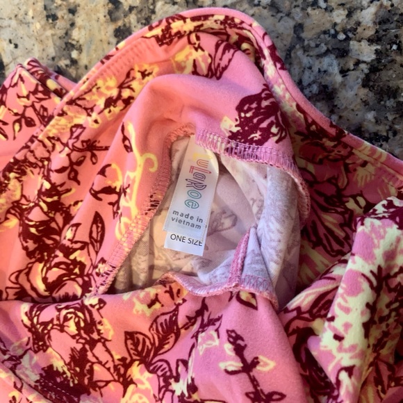 “Vintage” LuLaRoe One Size Leggings - Picture 4 of 4